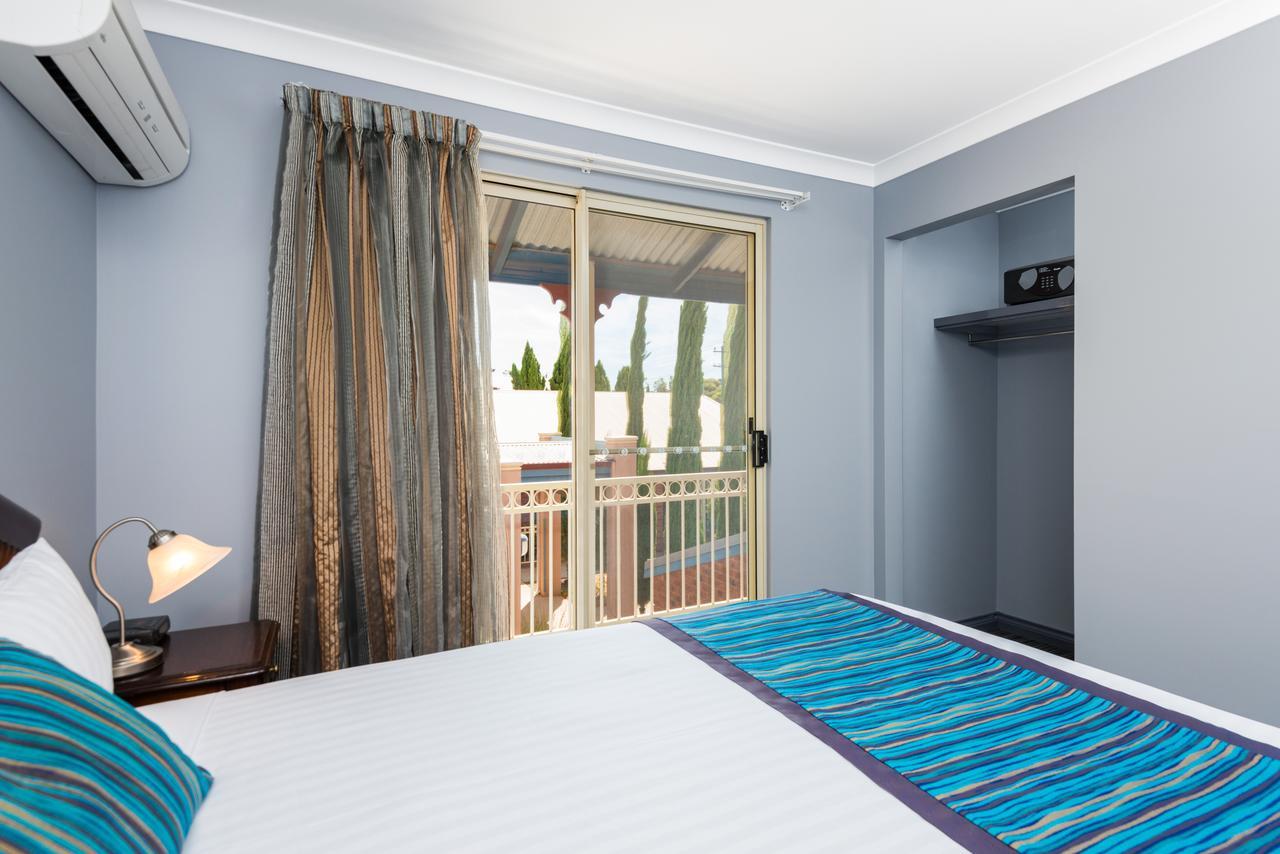 Aparthotel Quest Yelverton